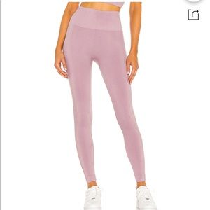 Set Active Revolve pink/purple workout pants